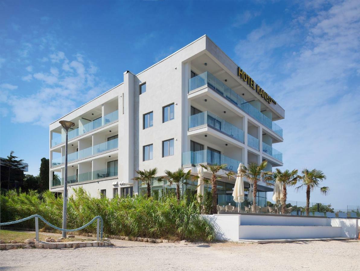 Hotel Kaneo Novalja Exterior foto